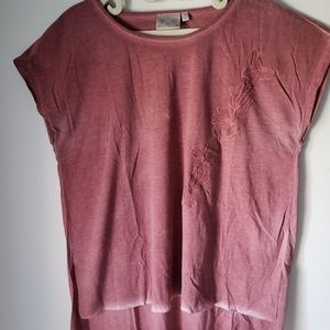 🛍Vintage vines and flowers embroidered T